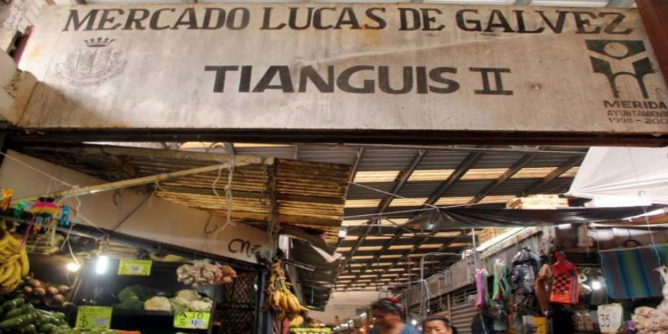 Incendio en Mérida afecta 12 locales en el mercado “Lucas de Gálvez”