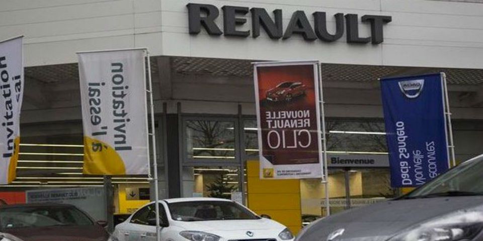 Investigan a Renault por fraude, se desploma en la bolsa de París