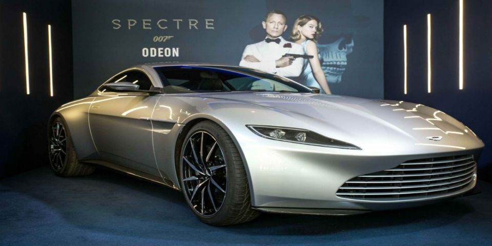 Subastarán automóvil de James Bond para causa social