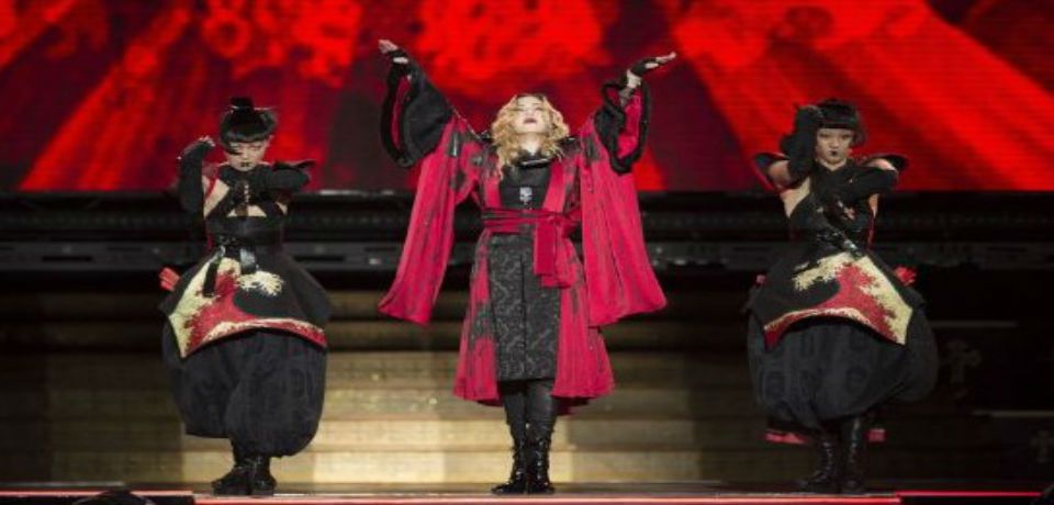 Madonna brinda homenaje a Frida Kahlo