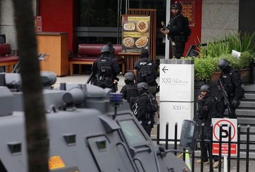 Ataque atribuido al EI deja siete muertos en Yakarta - Screenshot_78