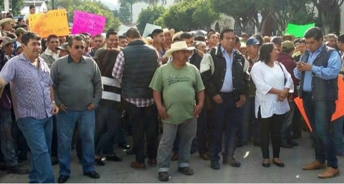 Alcalde toma control de Policía de Tlaquiltenango