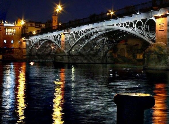 Los 16 barrios que debe visitar en el 2016 - Triana-Sevilla