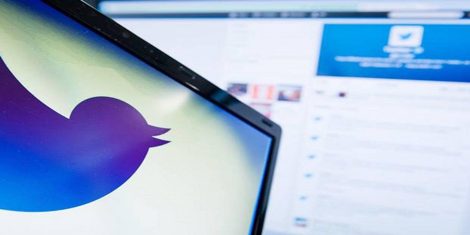 Dinero en efectivo podría salvar caída de acciones de Twitter