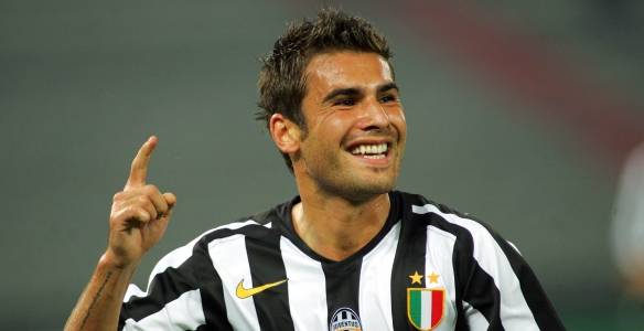 Investigan a futbolistas y directivos por evasión fiscal en Italia - adrian-mutu