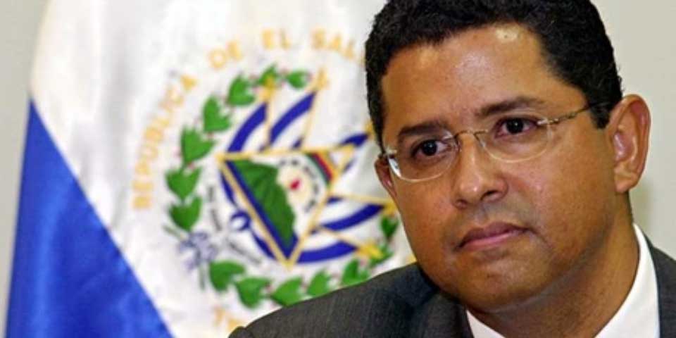 Expresidente de El Salvador, se encuentra en estado de coma