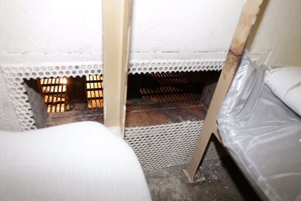 Así fue la fuga en una cárcel de máxima seguridad en California - fuga-california-reja