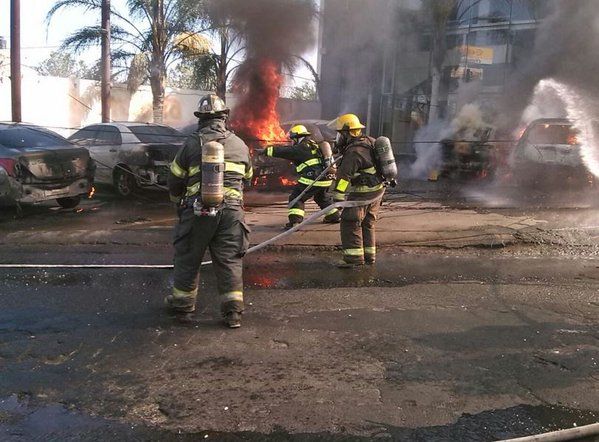 Incendio de pipa en Tonalá deja al menos 15 heridos - incendio-pipa-3