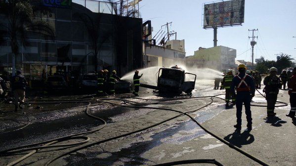 Incendio de pipa en Tonalá deja al menos 15 heridos - incendio-pipa-8