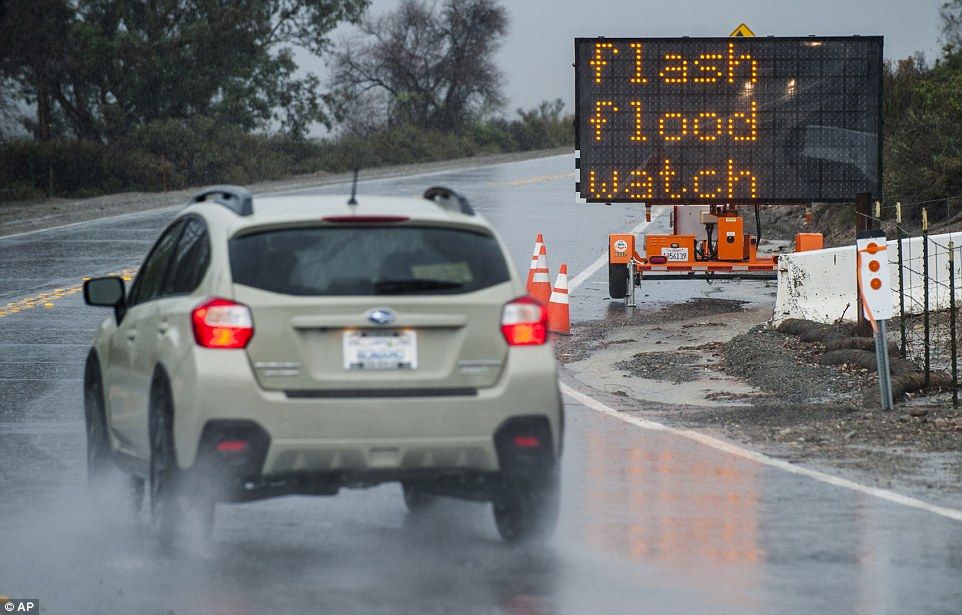 El Niño causa tormentas e inundaciones en California - inundaciones-california-10