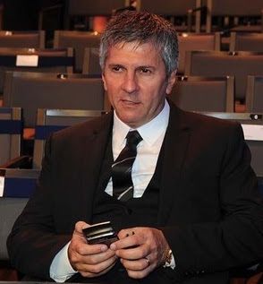 Denuncian a Lionel y Jorge Messi por presunta estafa - leo-Messi-father-Jorge-Horacio