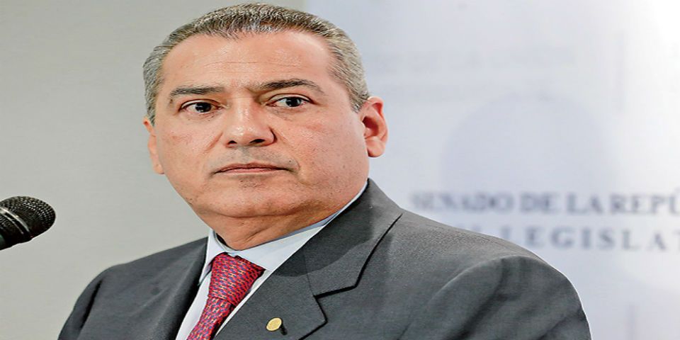 Beltrones acusa a Anaya, AMLO y Basave de adelantarse a los tiempos oficiales para sus precandidaturas