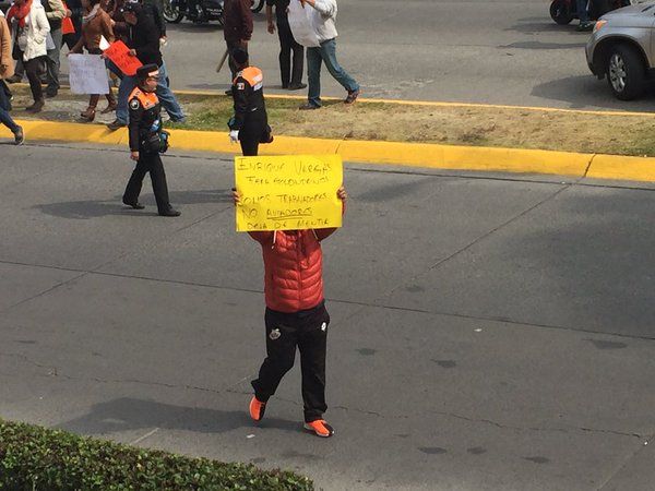 Marcha en Interlomas provoca caos vial - marcha-interlomas-3