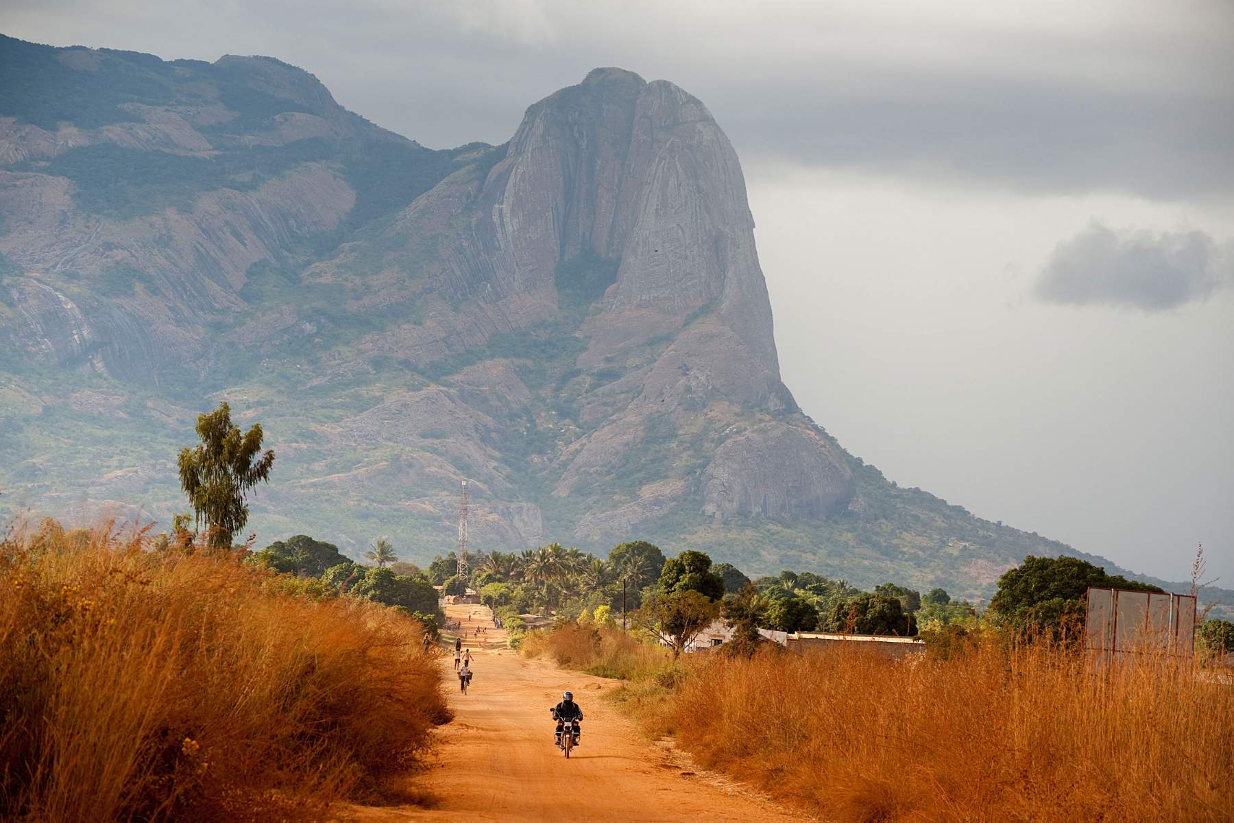 Alumnos del Tec trabajan para el New York Times tomando fotos con drones - mozambique-landscape-1800