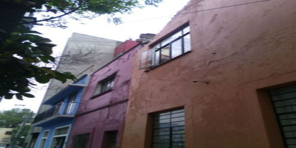 Colapsa techo en comercio de la colonia Escandón