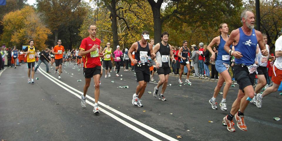Corredor mexicano reúne 10 mil pesos para niños con cáncer