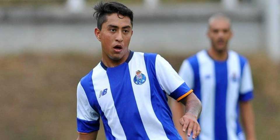 Convocan a Omar Govea al primer equipo del Porto