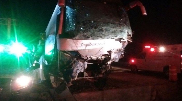 Al menos 25 heridos por choque de un camión en Guanajuato