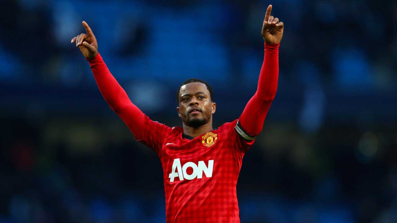 Los 10 mejores traspasos de enero - patrice-evra-manchester-united