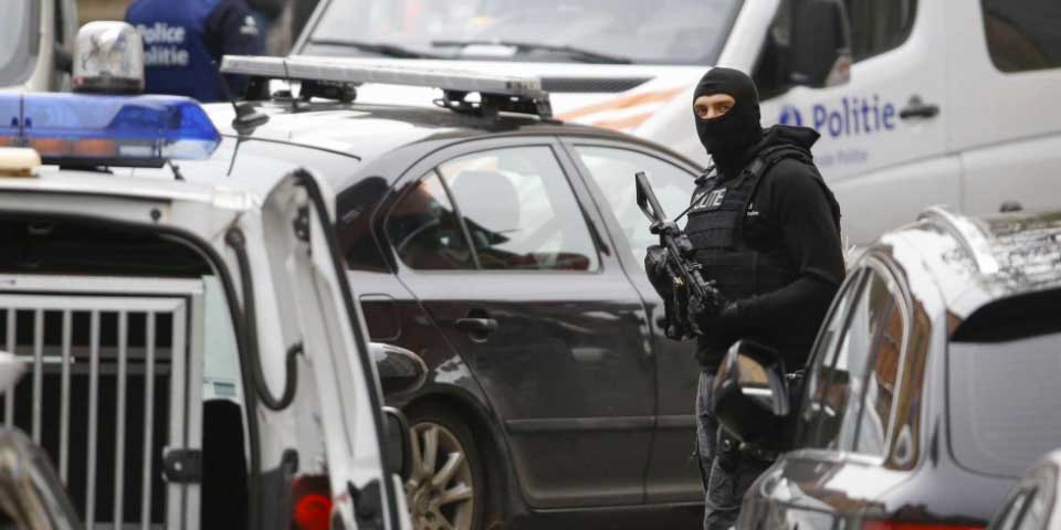 Detienen a dos en Bruselas por atentados de París