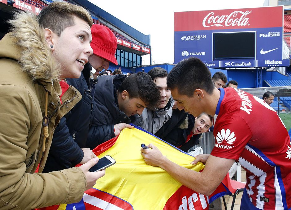 Atlético de Madrid presenta a Matías Kranevitter - presentacion-matias-kranevitter-10