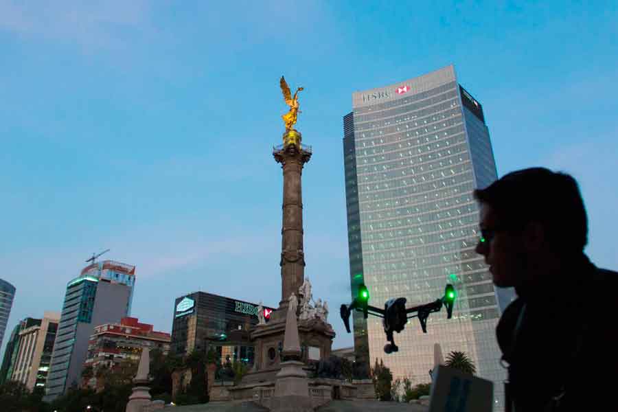 Alumnos del Tec trabajan para el New York Times tomando fotos con drones - renta-undron1