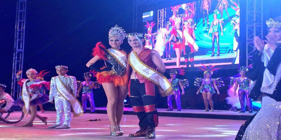 Coronan a reyes del Carnaval de Mérida