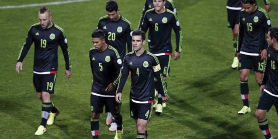México baja un puesto en ranking de FIFA
