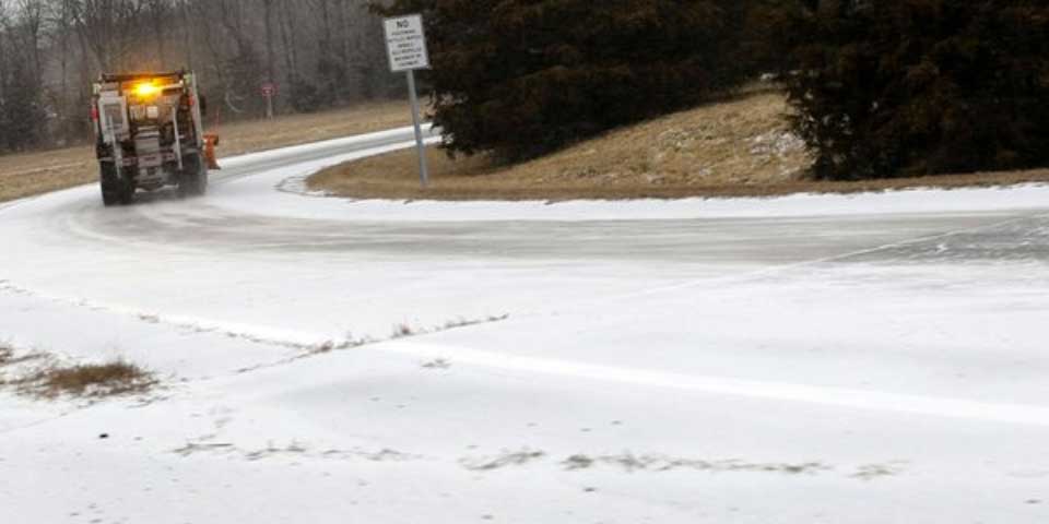 Emiten estado de emergencia en Virginia por tormenta de nieve