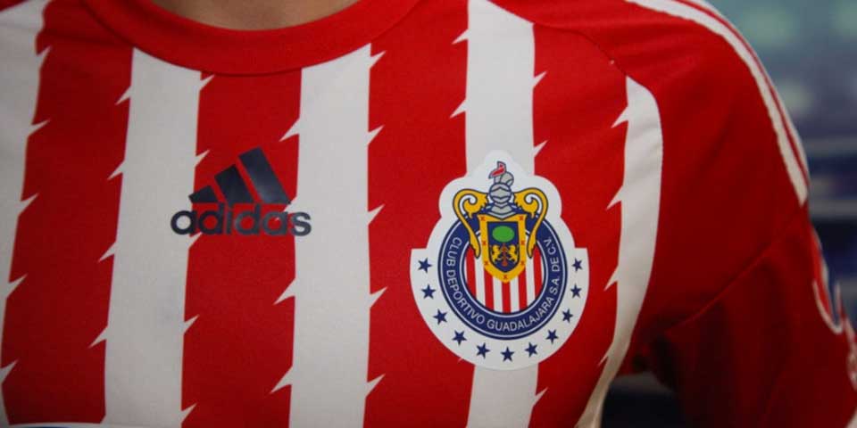 "Gracias, pero no": Sampaoli rechaza a Chivas - uniforme-chivas