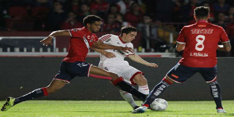 Con un hombre menos, Xolos saca empate en Veracruz