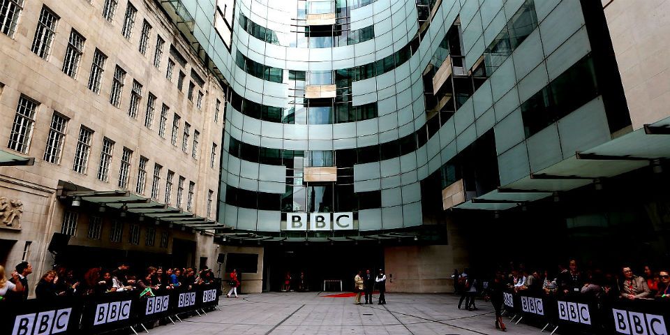 La BBC protegió celebridades pederastas durante décadas