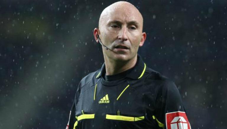 Árbitro portugués acepta error en partido Árbitro portugués acepta error en partido