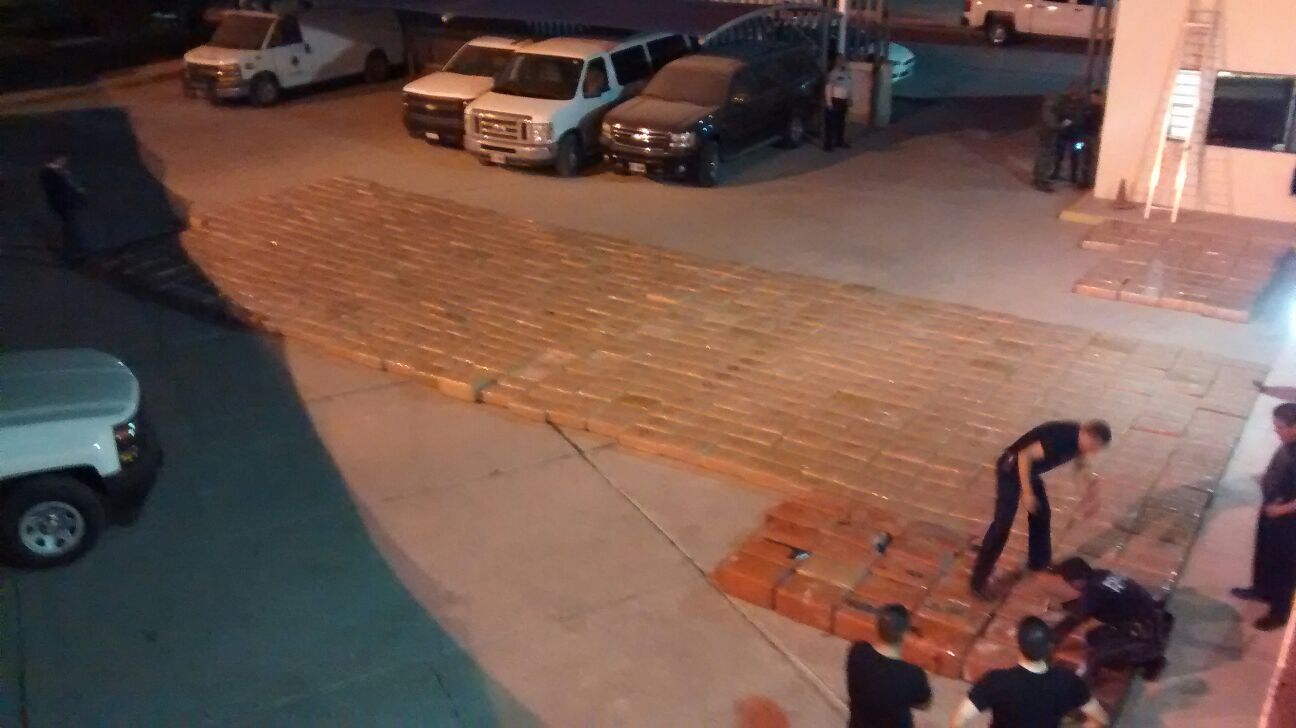 PF asegura tráiler cargado con más de cuatro toneladas de mariguana