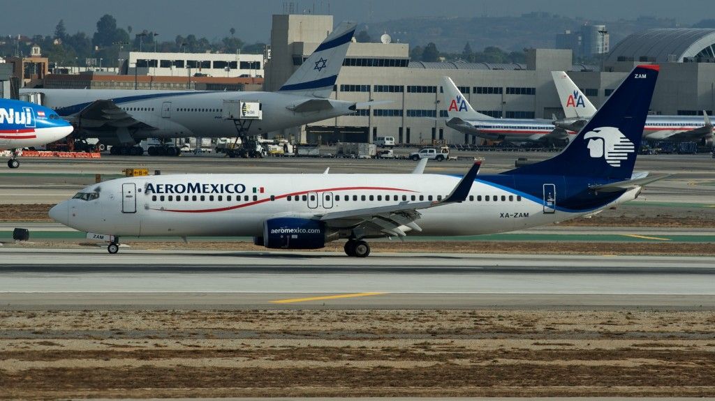 Aeroméxico presenta sitio web por visita papal - Aeromexico_Boeing_737-800-Max-1024x575