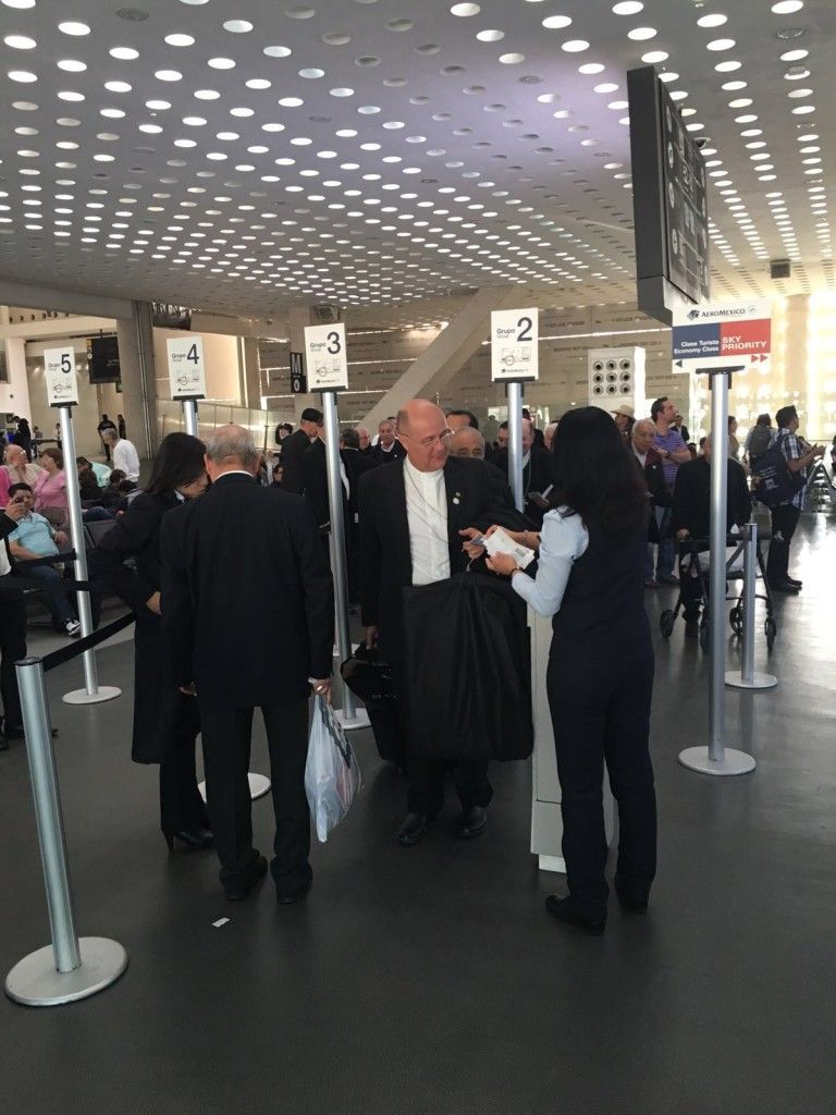 Obispos parten a Tuxtla por visita del papa - AgZ1vNE0UcEKsfOFCo4hqBW9QZLj-tYFFW_wwuf9yT-c-768x1024