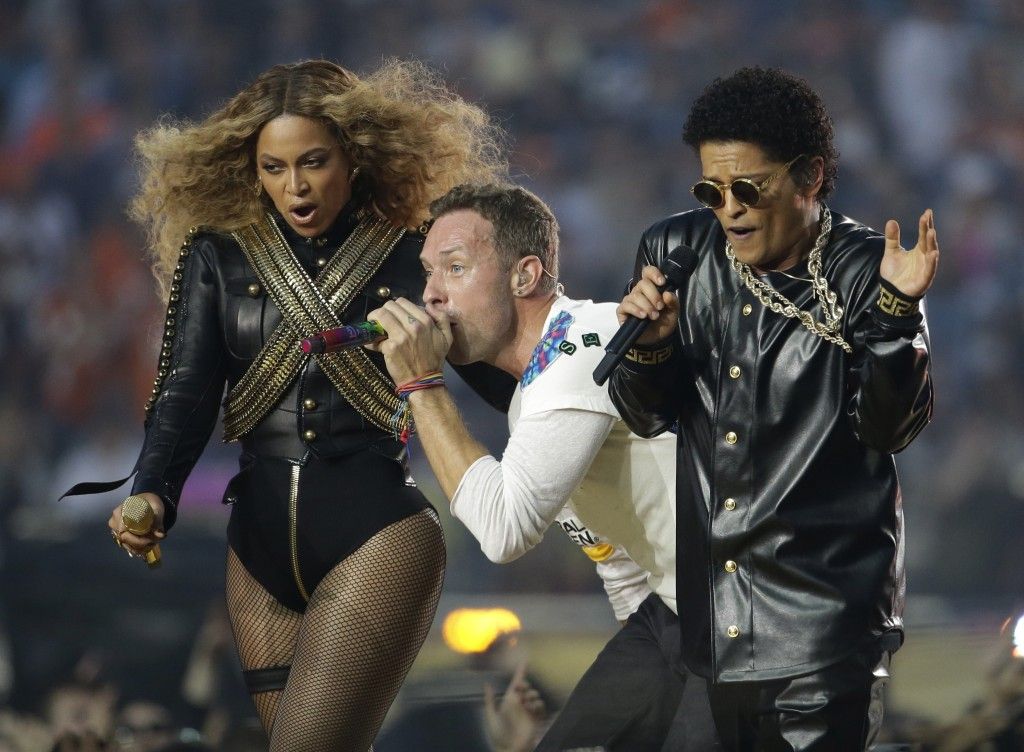Republicanos critican video de Beyoncé - Beyoncé-Super-Bowl-1024x752