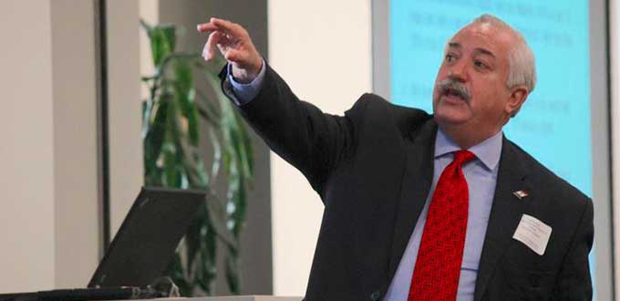 Investigarán a cónsul de Denver por faltas administrativas - Carlos-Bello-Roch-consul-Denver