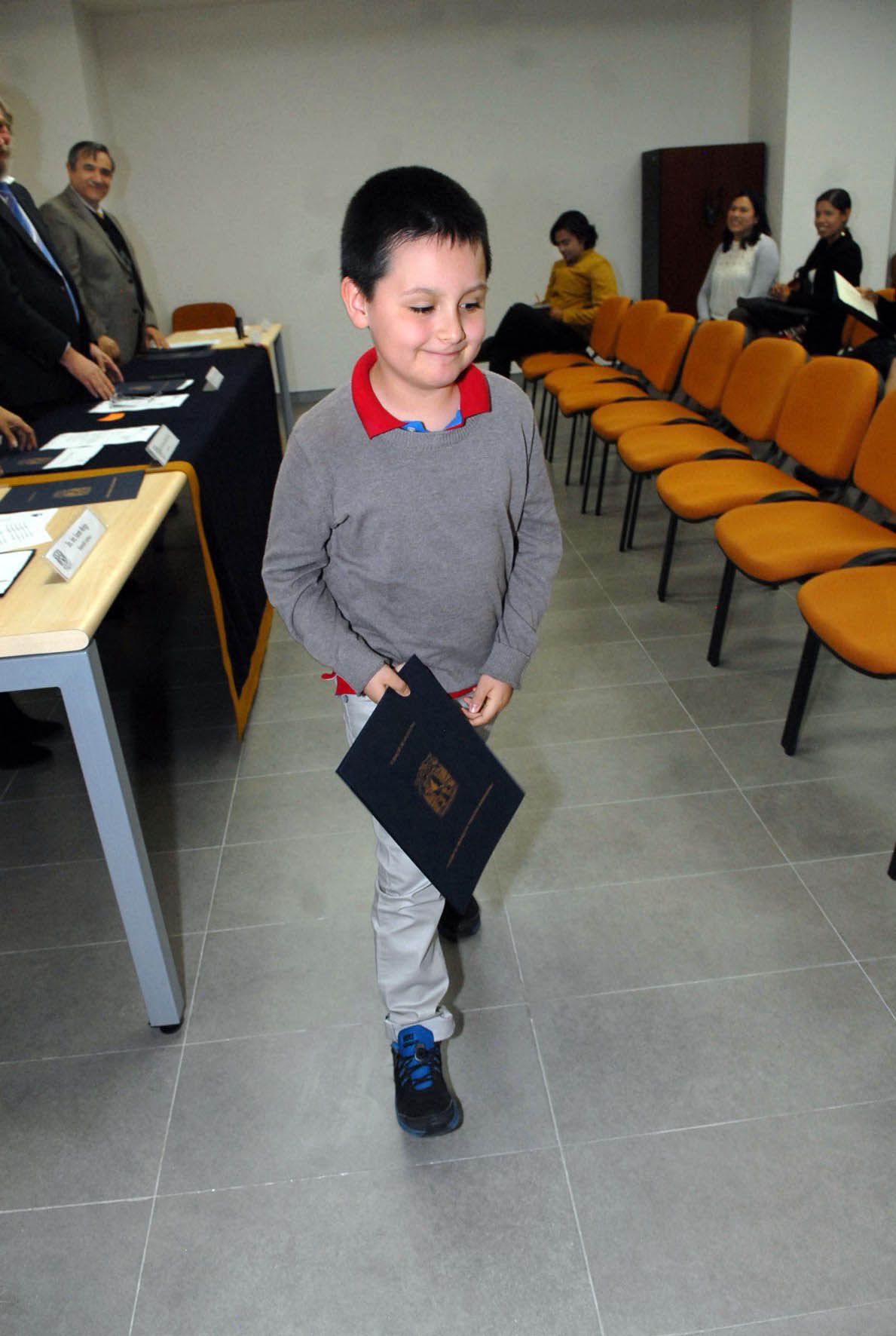 Niño de 9 años se diploma en bioquímica y biología molecular - Carlos-Santamaría-diplomado-UNAM-Foto-dgcs-UNAM2