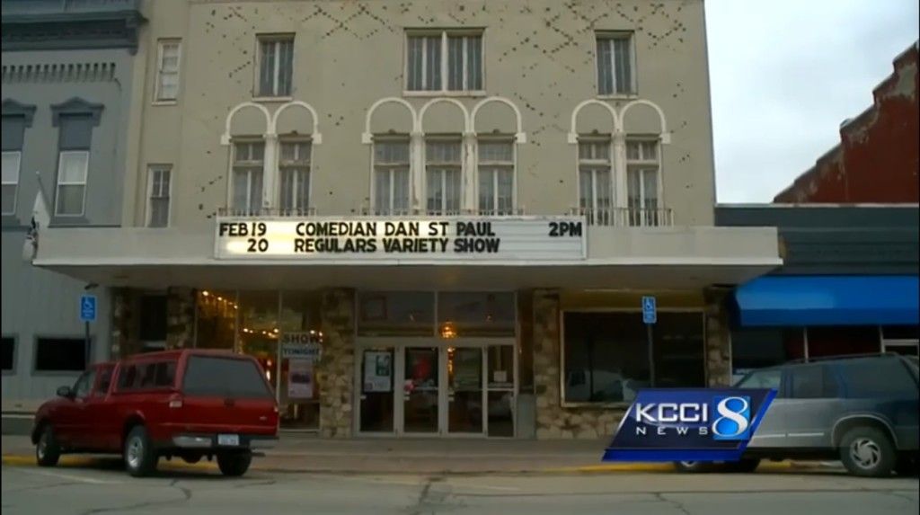 Regresan a su dueño cartera perdida por 71 años - Cartera-Nevada-1024x573