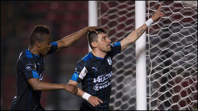 Querétaro vence al DC United - Cb8143eUcAIVYZT