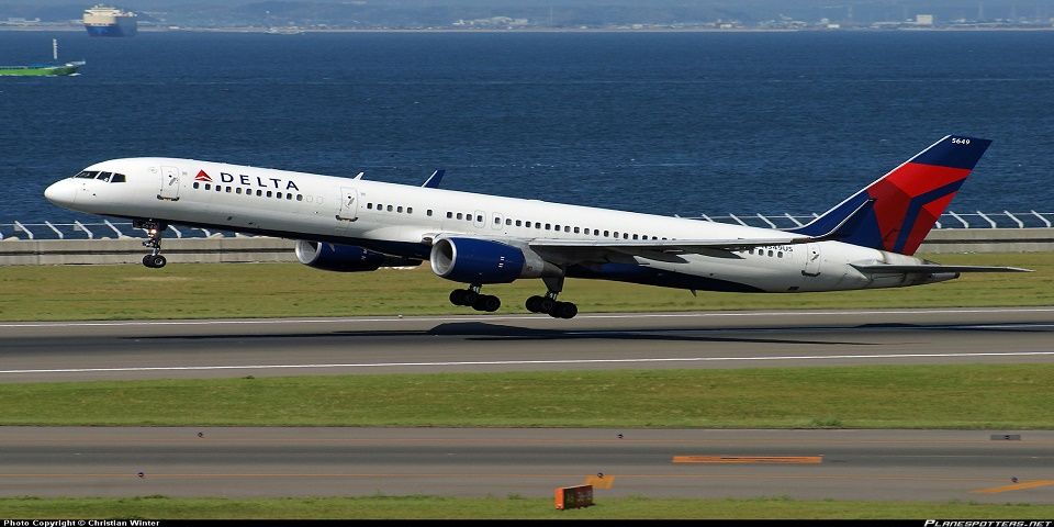 Pelea entre tripulación provoca desvío de un avión Pelea entre tripulación provoca desvío de un avión