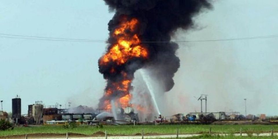 Explosión en pozo de Pemex deja tres heridos en Tabasco
