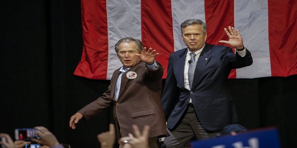 Reaparece George W. Bush para apuntalar campaña de su hermano Jeb
