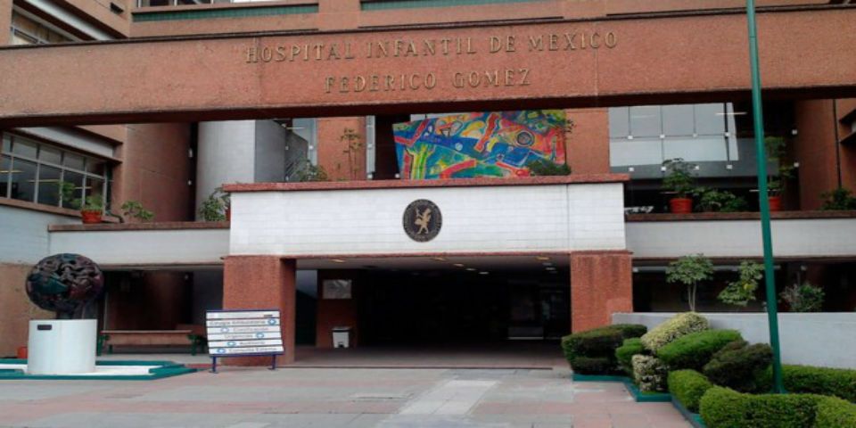 Niños del Hospital Infantil de México, emocionados con la visita de Franciso