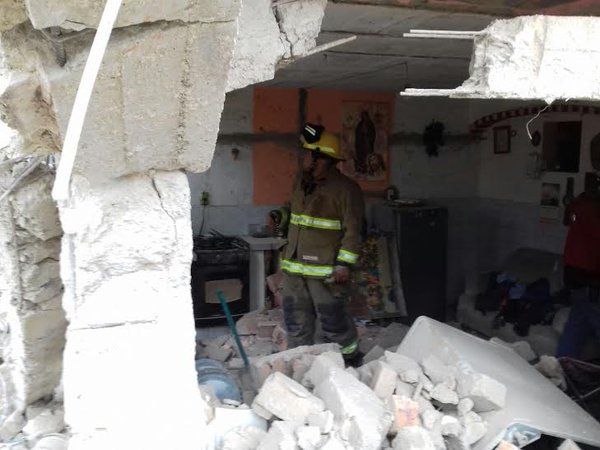 Explosión en Zapopan deja daños en siete casas - Incendio-Atemajac-3