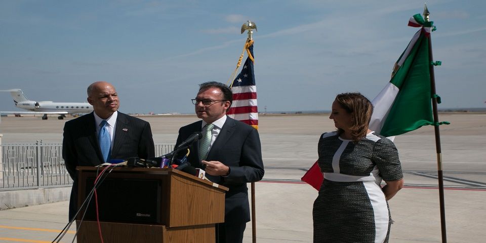 Inauguran operaciones de preinspección de carga en Aeropuerto de Laredo
