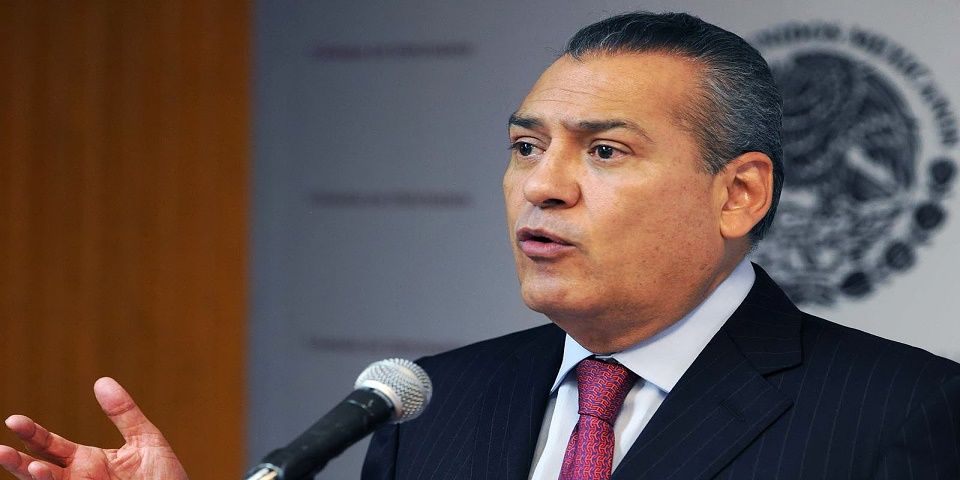 Emplaza Beltrones a rendir cuentas a Javier Duarte