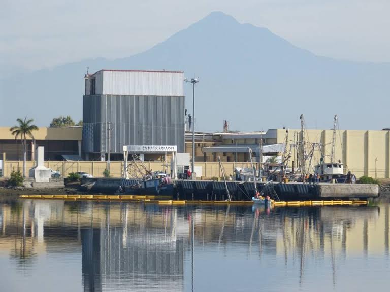 SEMAR activa plan por derrame de hidrocarburo en Chiapas