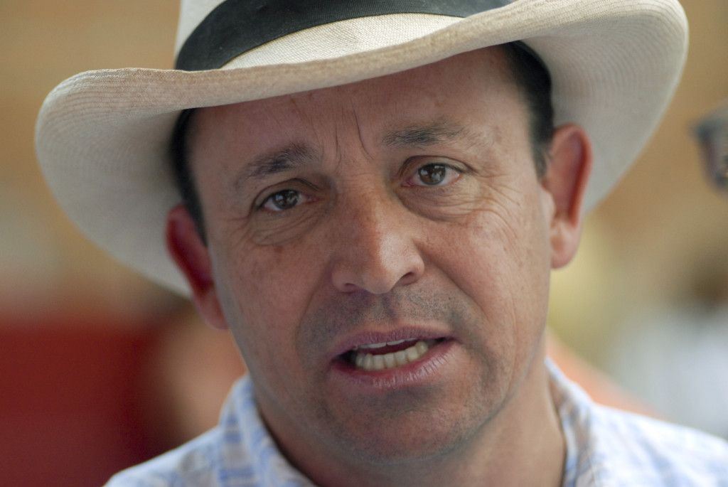 Detienen a hermano de expresidente de Colombia por paramilitarismo - Santiago-Uribe-1024x685